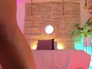 lady-brownn camsoda stream image