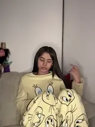 Laura-Khalifa stripchat stream image