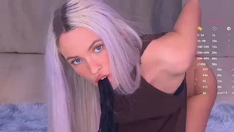 mikkixmeow stripchat stream image