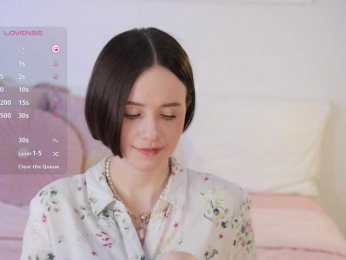 MissEssie bongacams stream image