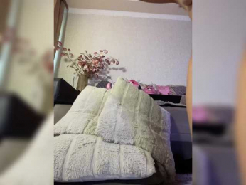 LALI_XS bongacams stream image