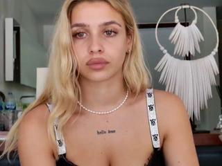 Maci Reynolds flirt4free stream image