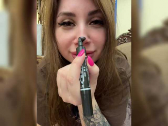 Girls-Leia bongacams stream image