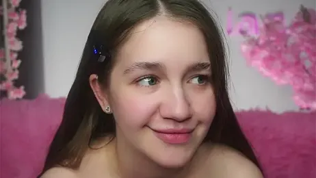 AmiLewis stripchat stream image