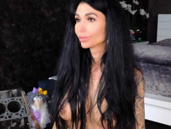 -BABAYAGA- bongacams stream image