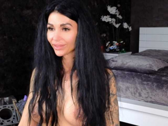 -BABAYAGA- bongacams stream image