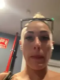 petrouchkaaa_ stripchat stream image