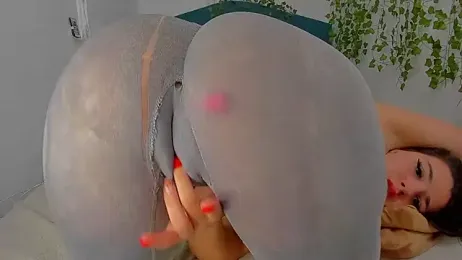 RedAssHottie stripchat stream image