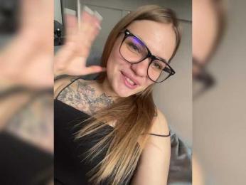 -Tiki-Riki- bongacams stream image, 21.04.2025 09:20