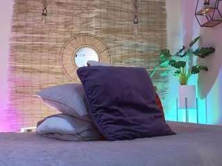 lady-brownn camsoda stream image