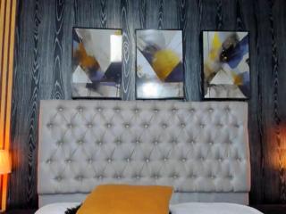 April Stonee flirt4free stream image