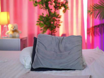 ArtTeasee bongacams stream image