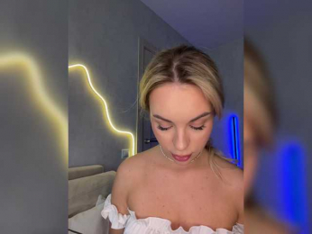 Mila-m bongacams stream image