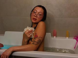 Naomi Asian flirt4free stream image