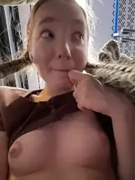 bambi_lu stripchat stream image