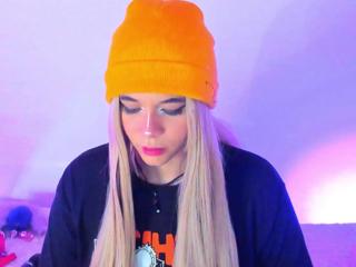 Scarlet Bridge flirt4free stream image