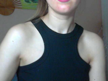 Lolakisss bongacams stream image