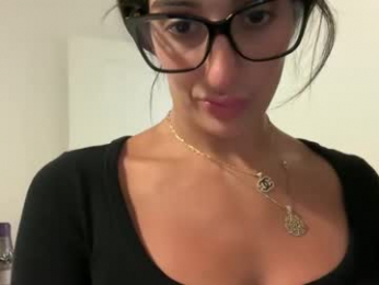 camiliakxoxo chaturbate stream image