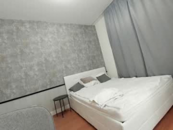 ehotlovea chaturbate stream image