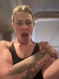 petrouchkaaa_ stripchat stream image