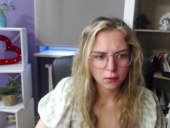 Soft-Zoey bongacams stream image