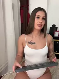 TaisaWolk stripchat stream image