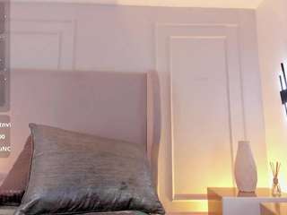 my-friends-mom camsoda stream image