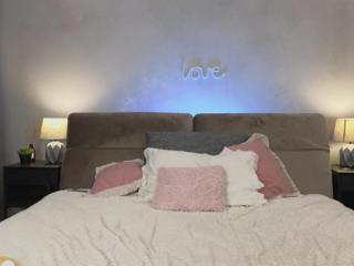 Naomi Asian flirt4free stream image