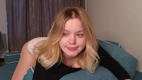 Milana15 stripchat stream image