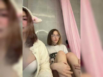 Molly-and-Ewa bongacams stream image