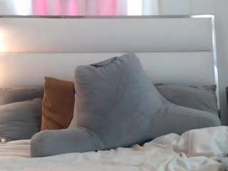 prettyjess camsoda stream image