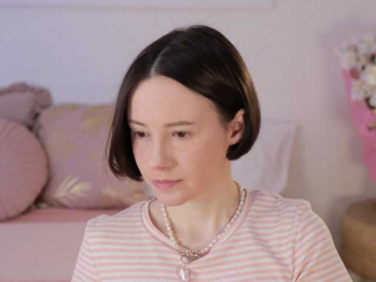 MissEssie bongacams stream image