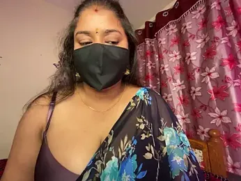 LouleyRanii stripchat stream image