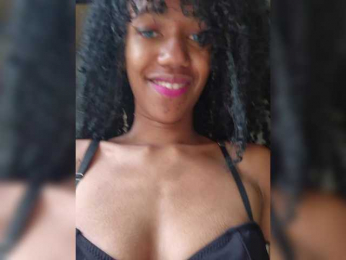 MoanaFrenchy bongacams stream image