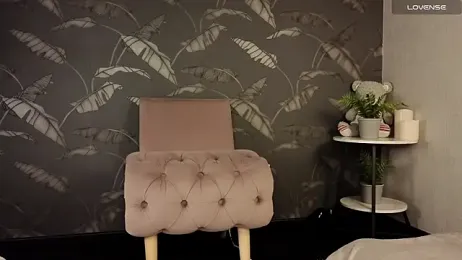 Lolly_girll stripchat stream image