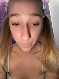 Lia__Love stripchat stream image