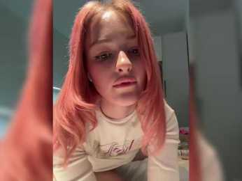 duloveli bongacams stream image