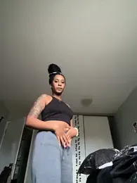 Your_Paris stripchat stream image