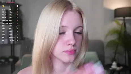 EdlaHewell stripchat stream image