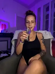 emma4xxx stripchat stream image