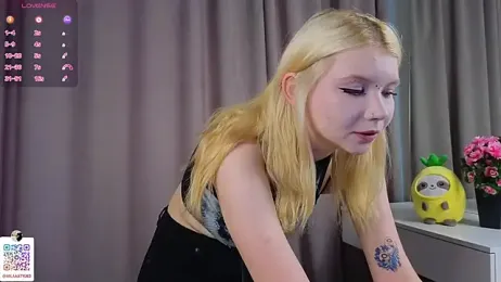 DaisyElmers stripchat stream image