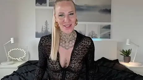 Lara-CumKitten stripchat stream image