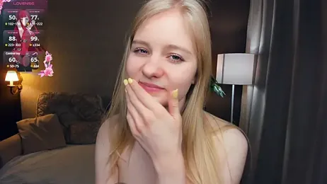 OdelinaFicken stripchat stream image