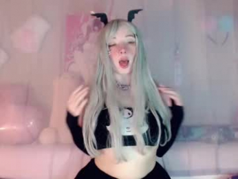 oh_pichuu chaturbate stream image