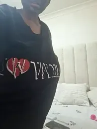 Bustygoddess32 stripchat stream image