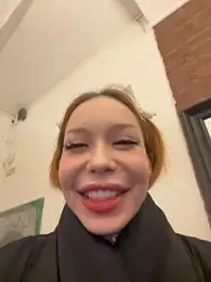 babydolll stripchat stream image