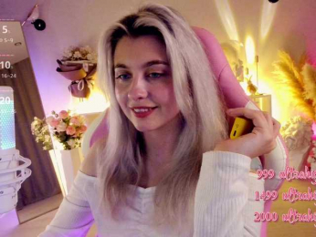 HoneyCherry bongacams stream image