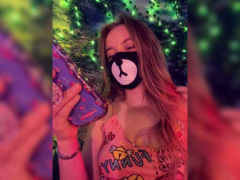 -Summer- bongacams stream image