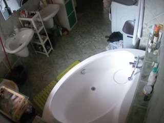 voyeurcam-julmodels-bath-1st-1 camsoda stream image