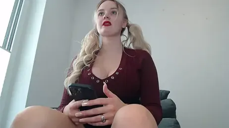 CherryEmmy stripchat stream image